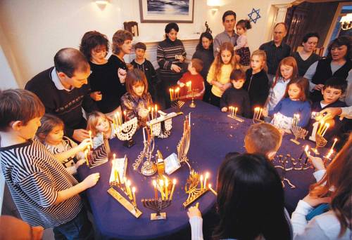 hanukkah-05dec1999
