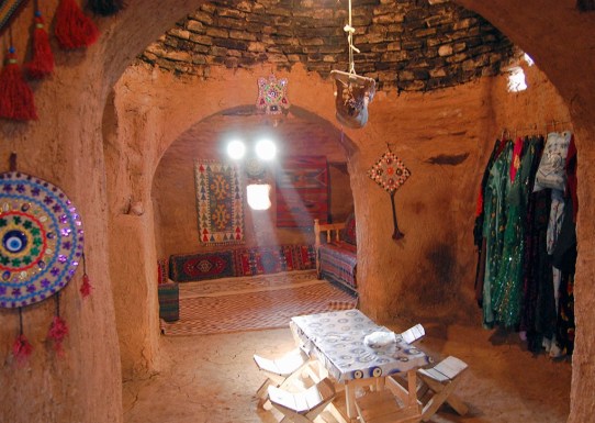 harran-beehive-house-inside.jpg