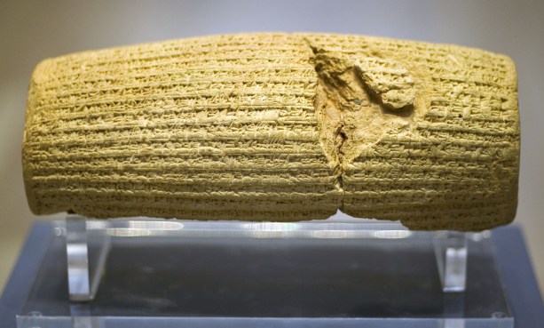 cyrus-cylinder