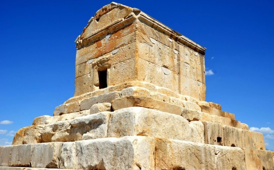 tomb-of-great-cyrus
