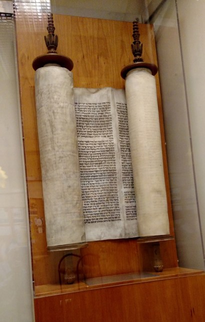torah-scrolls